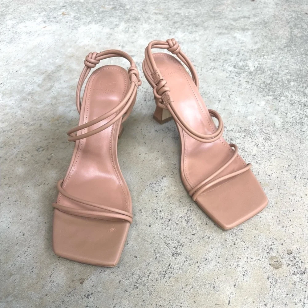 Marc Fisher Women's Davia Heeled Sandal Size 8.5 Tan cream